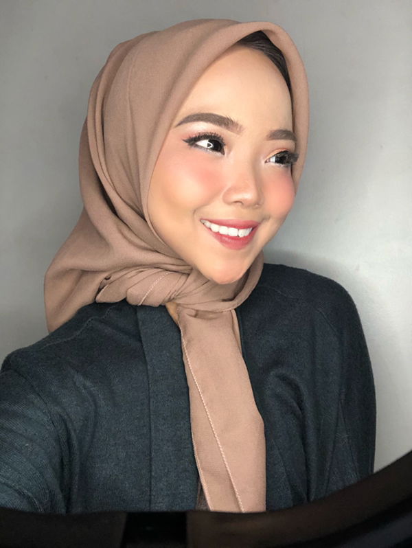 fitriana profile icon