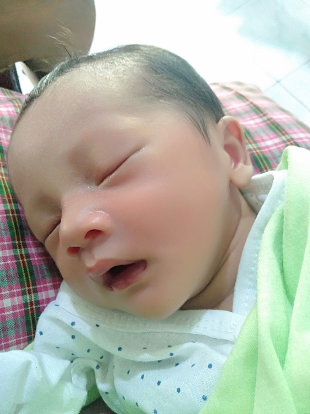 Vita Efriani profile icon