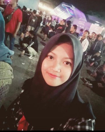 Novita Indrayani profile icon