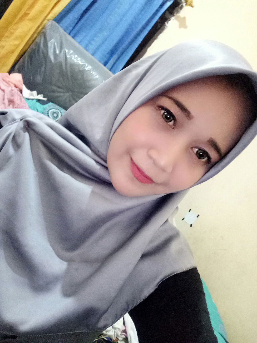 Dian Fitri profile icon