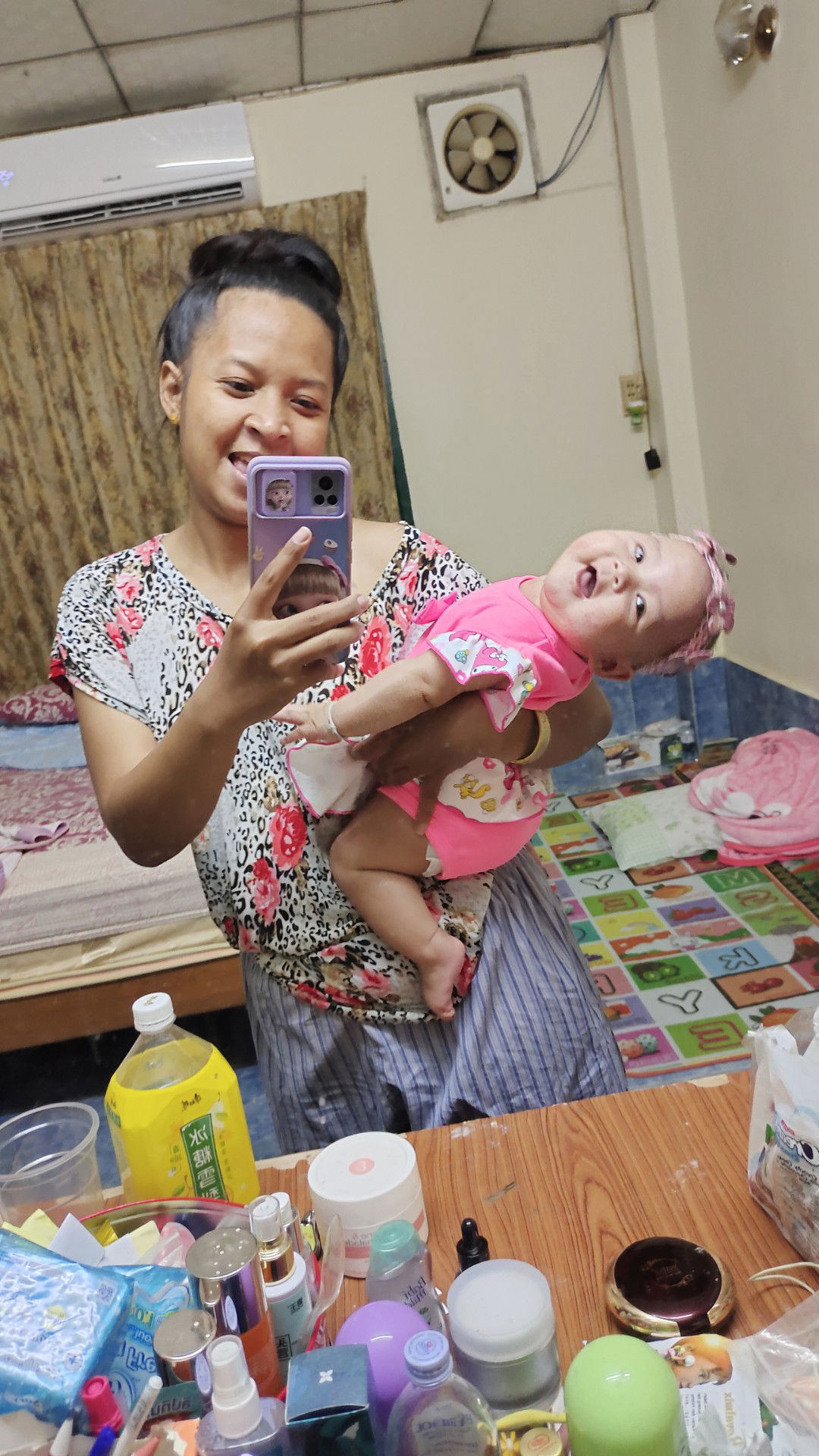 Thailand girl profile icon