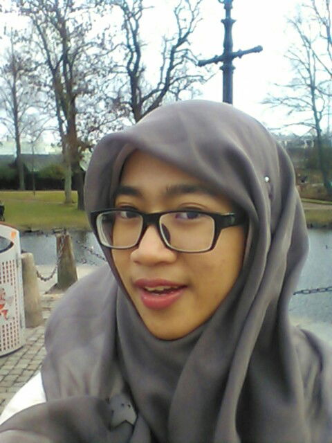 Yuli Kartika Dewi profile icon