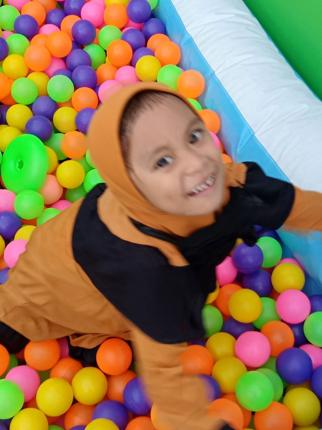 zikriyah y profile icon