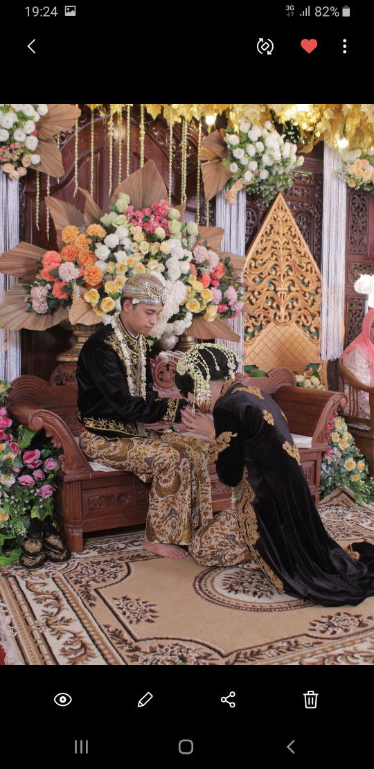 Ariani Karseno profile icon