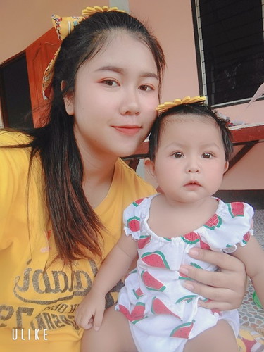 น้องอาย