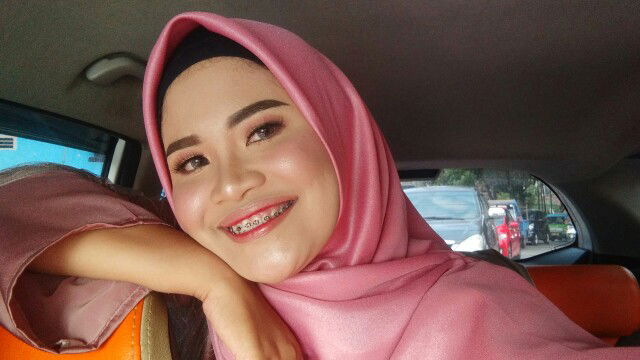 RORO NUR RAHMA profile icon