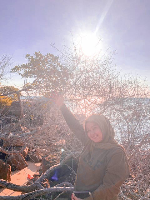 Oktavia Herwan profile icon