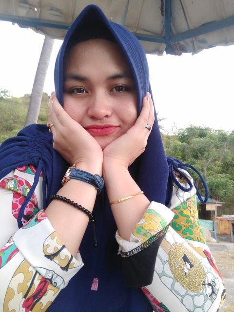 Loveyta Putri profile icon