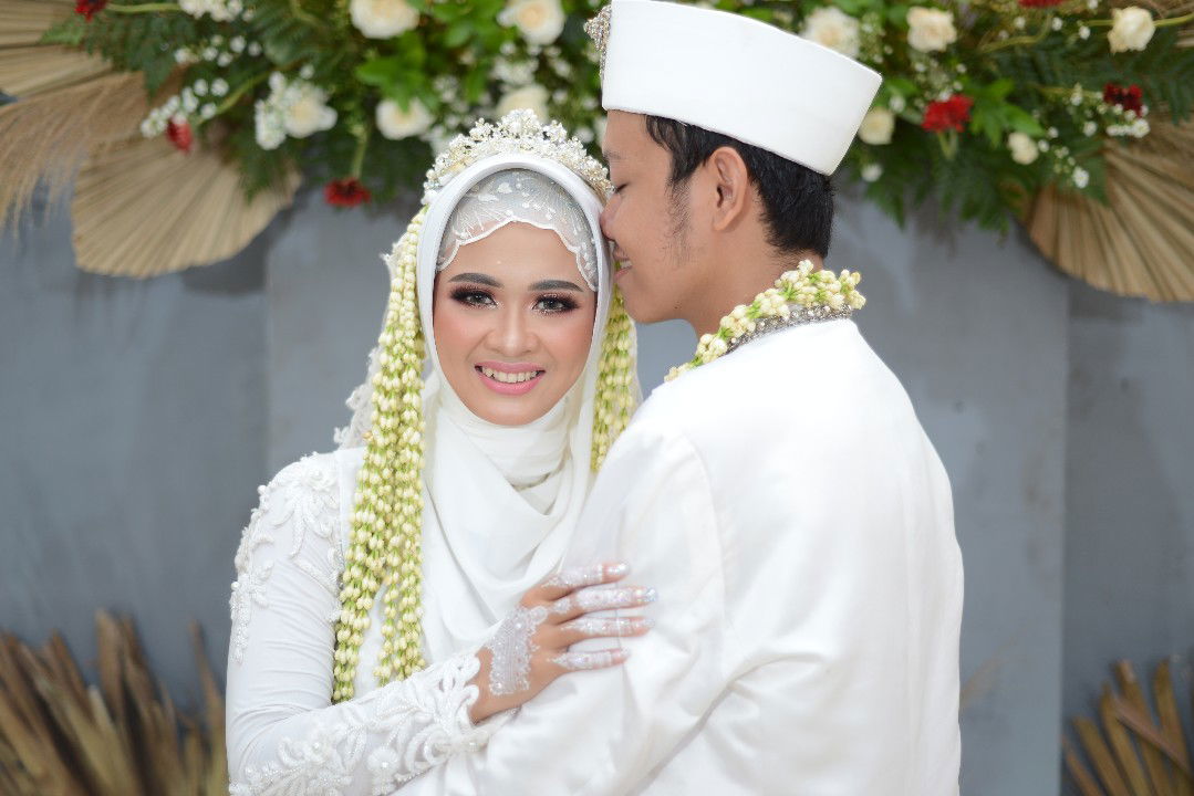 RISKA SEPTIANI profile icon