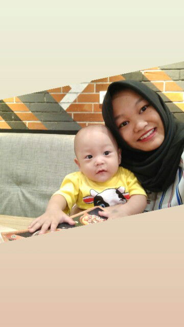 Rezza Vitriya profile icon