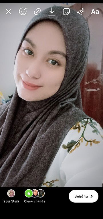 Nadia armanda profile icon