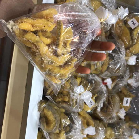 makan asam jambu