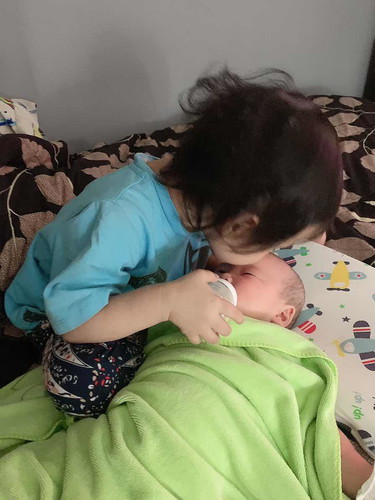 แม่เห่อลูก