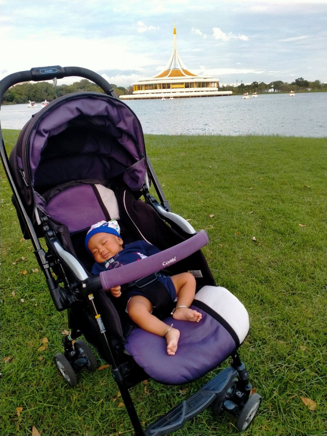 Saralee Phanomwong profile icon