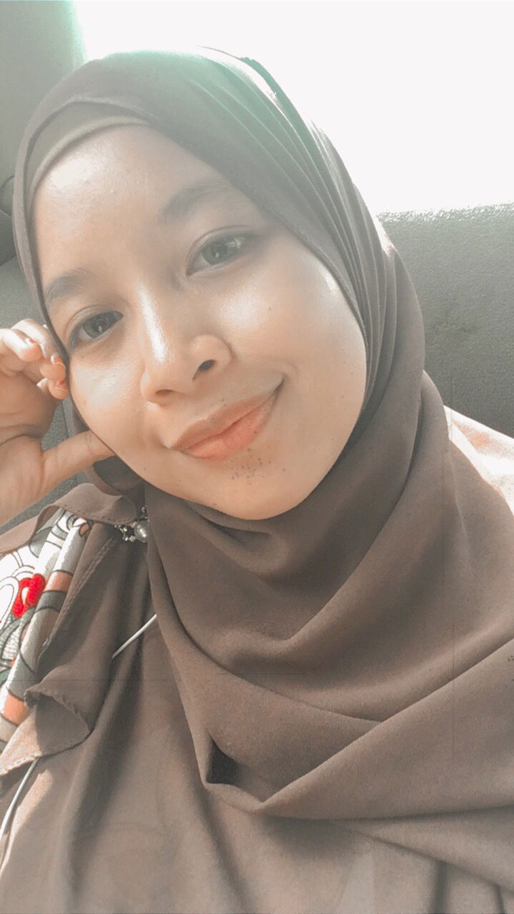 Yanie Ruzli profile icon