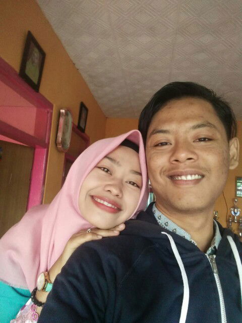 Euis Rahayu profile icon