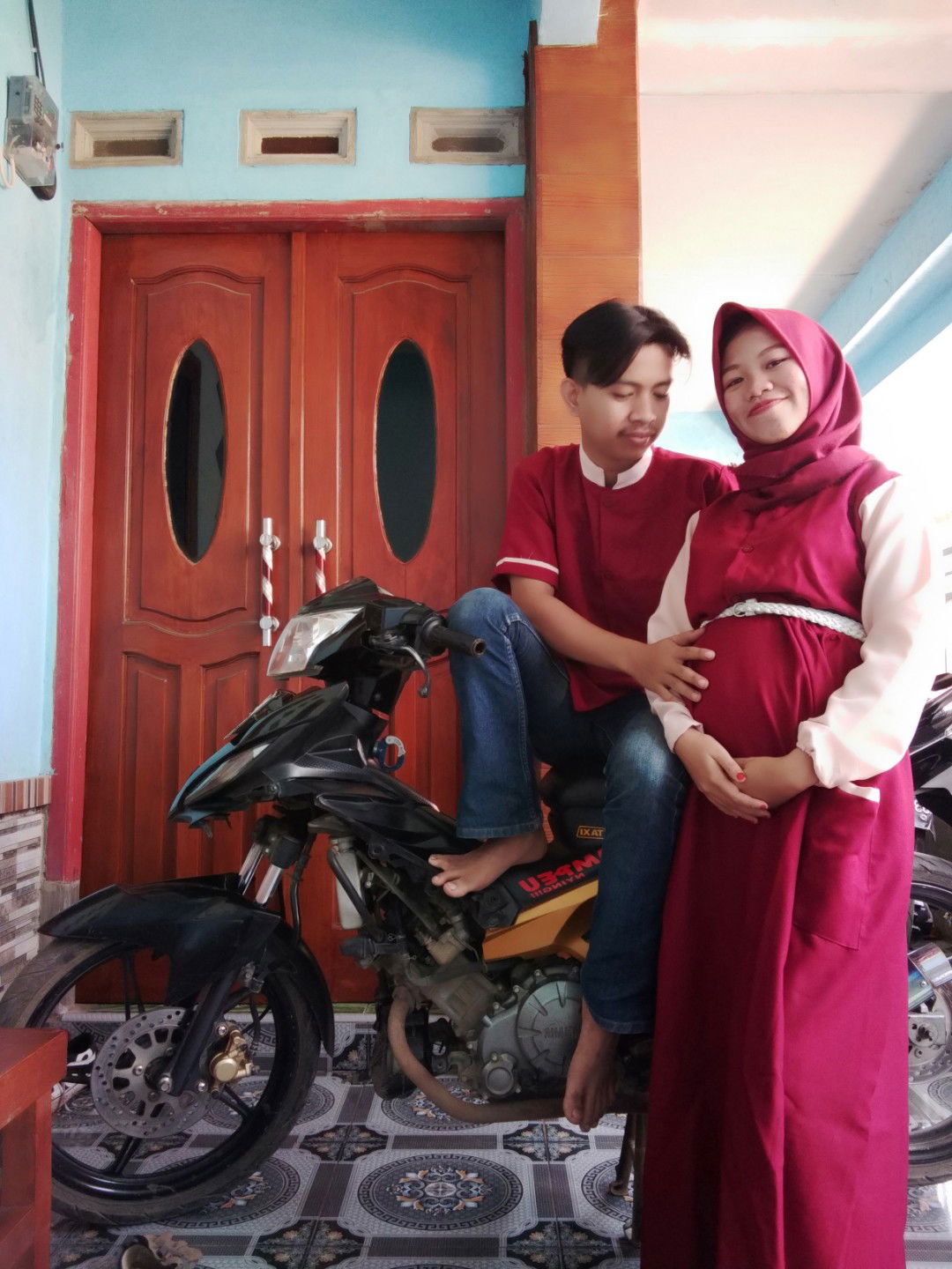 Yuni Yulianti profile icon