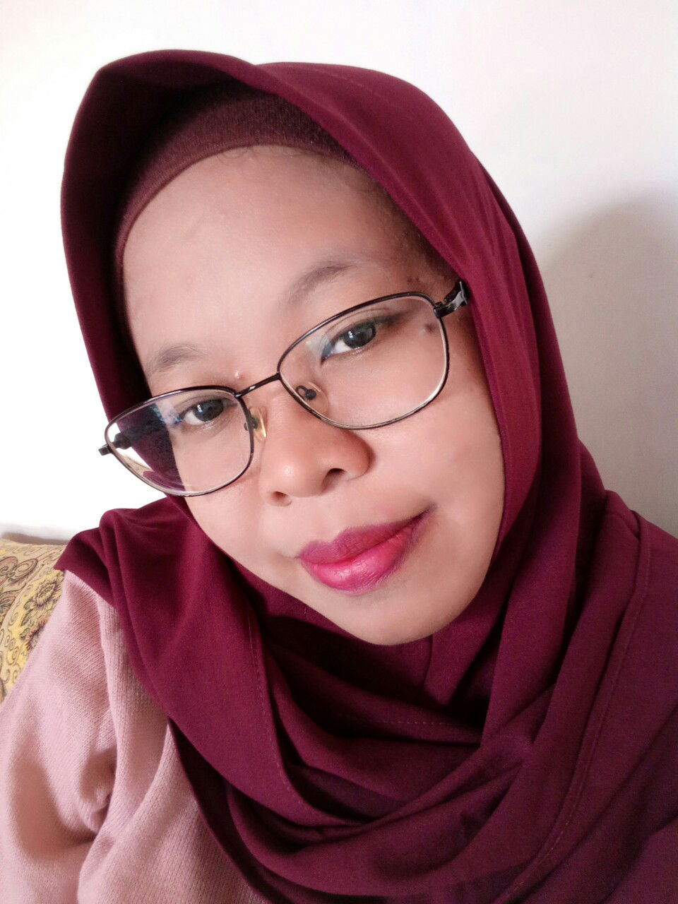 Siti Komaria profile icon