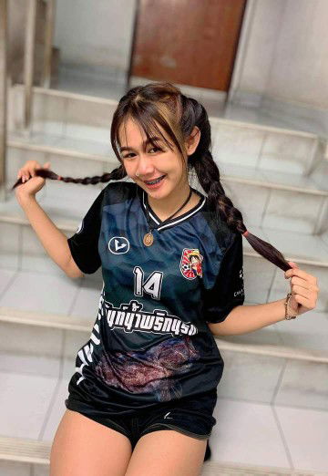 ต้อง แต้ง. profile icon