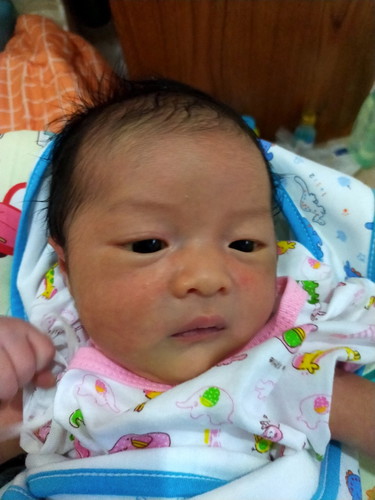 คลอดแล้วจ้า9-7-63ได้14วันแล้วเพราะความที่ไม่ยอมไปหาหมอตั้งแต่มีมูกเลือดออกวันแรกเลยทำให้น้องต้องนอนโรงบาล7วันเตือนแม่ๆทุกคนนะค่ะ