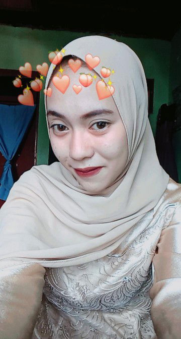 Dwi Ratna Sari profile icon