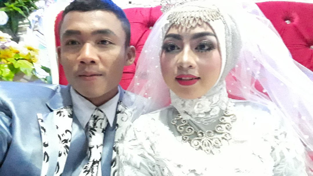 DEVI ELVIANA profile icon