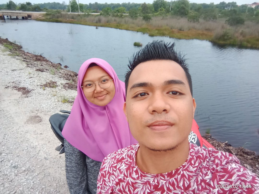 NUR AMIRA profile icon