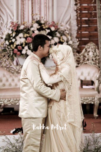 Tita Melani profile icon