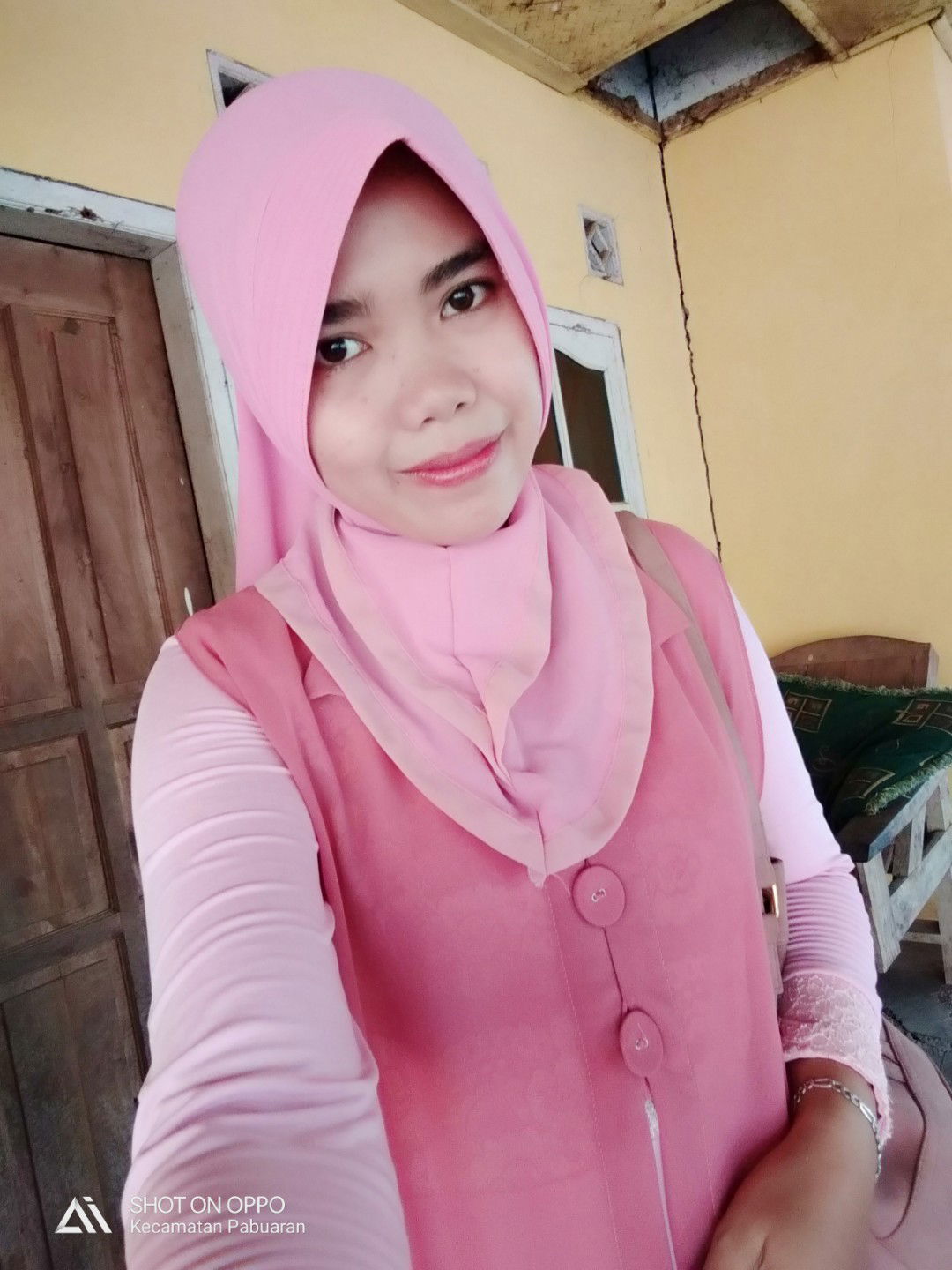 Yuni Eriyanti profile icon