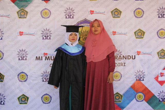 Widya Astutik Atmonegoro profile icon