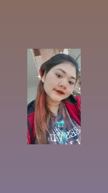 ลูก&#x27;กสาว&#x27;วว คน&#x27;นกลาง&#x27;งง profile icon