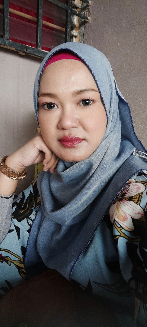 siti nadia zawhir profile icon