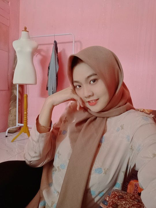 Indah Wahyuningsih profile icon