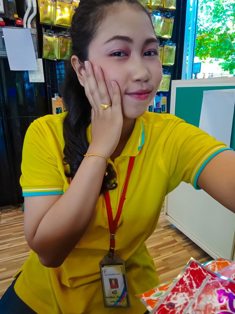 puy pooy profile icon