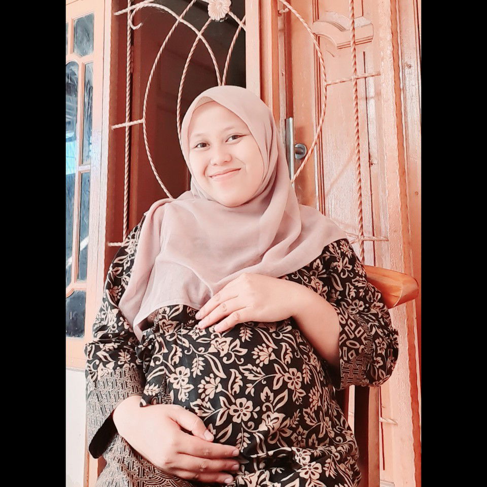 Indri Deviani profile icon