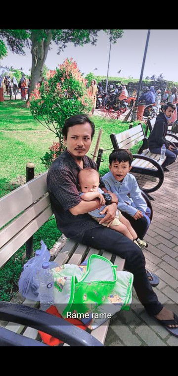 Neneng Sutriyati profile icon