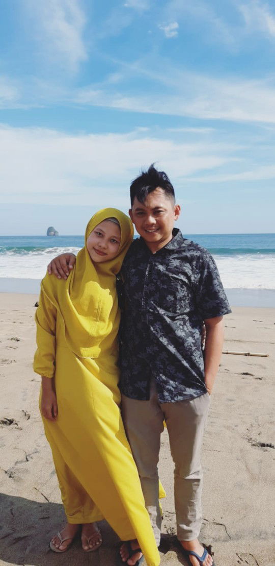 Evitasari profile icon