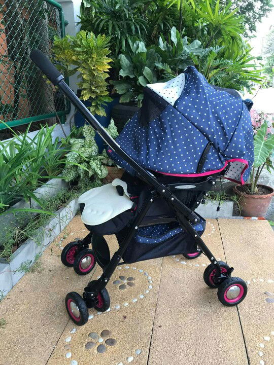 รถเข็นเด็ก Aprica