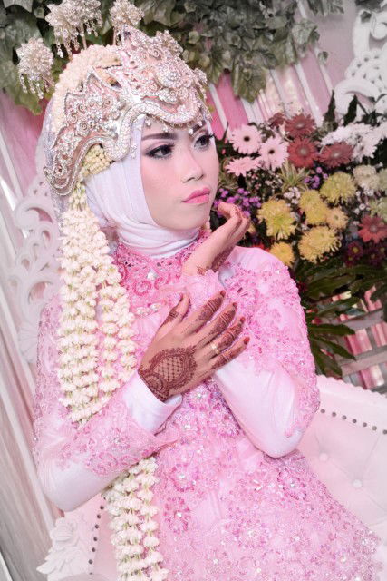 Tiya Agustina Riyana profile icon