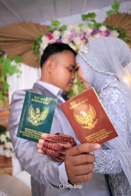 wulan sari profile icon