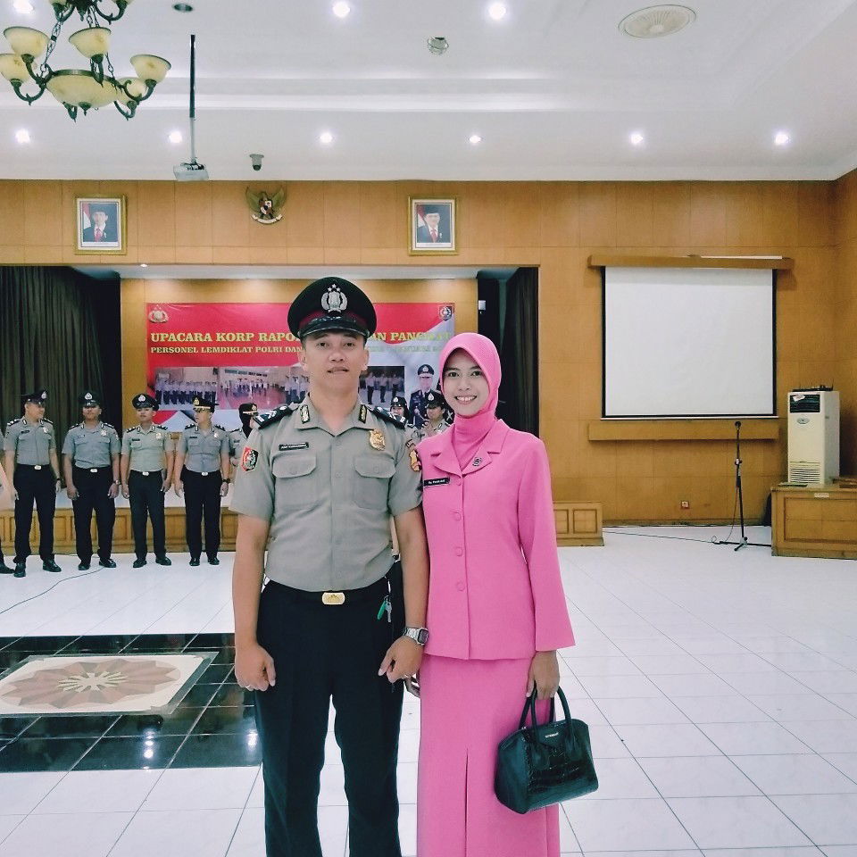 farah saufika profile icon