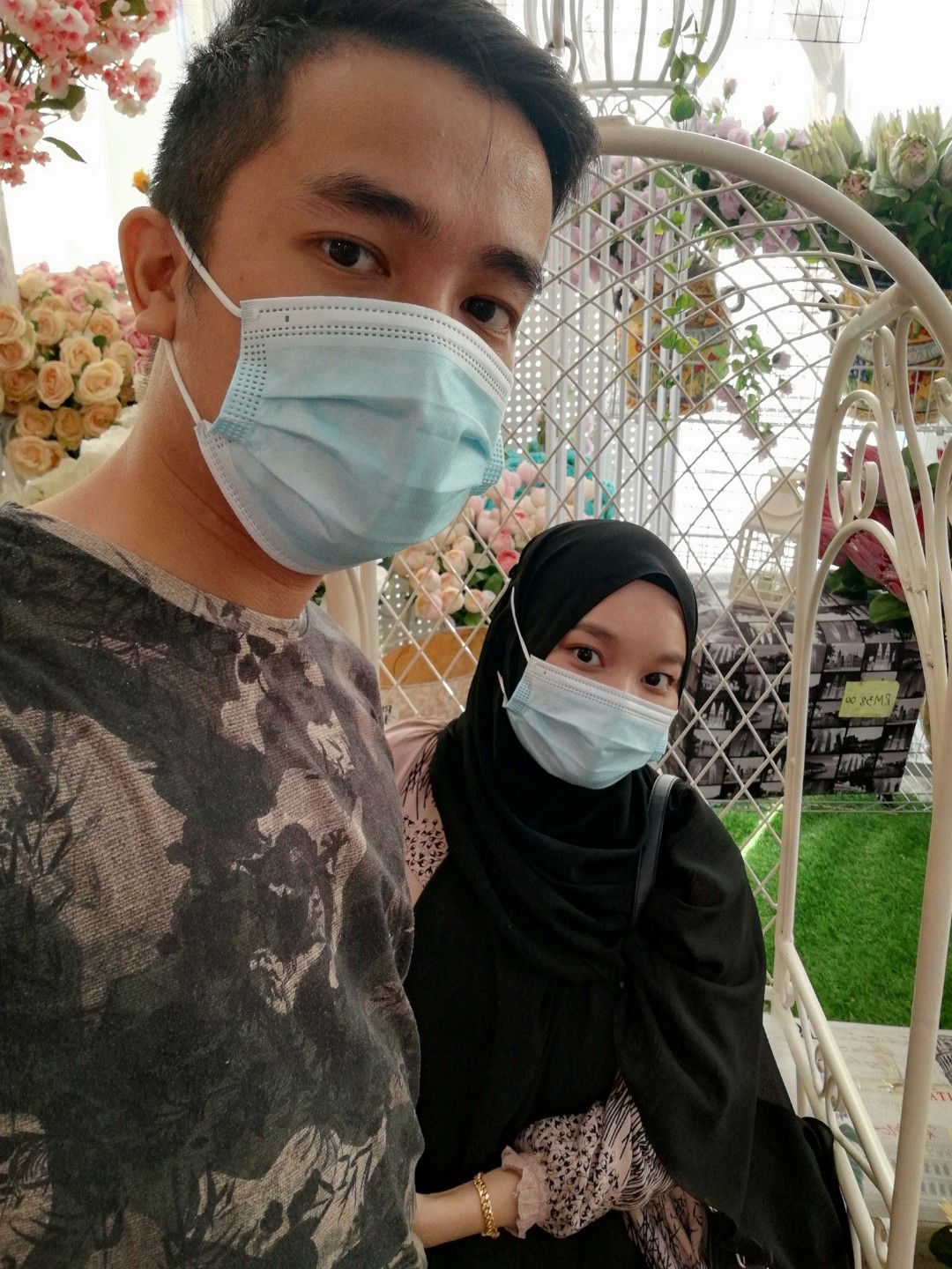 Azza Najiha profile icon