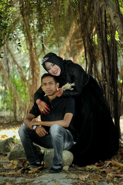 Dewi Lustrie profile icon