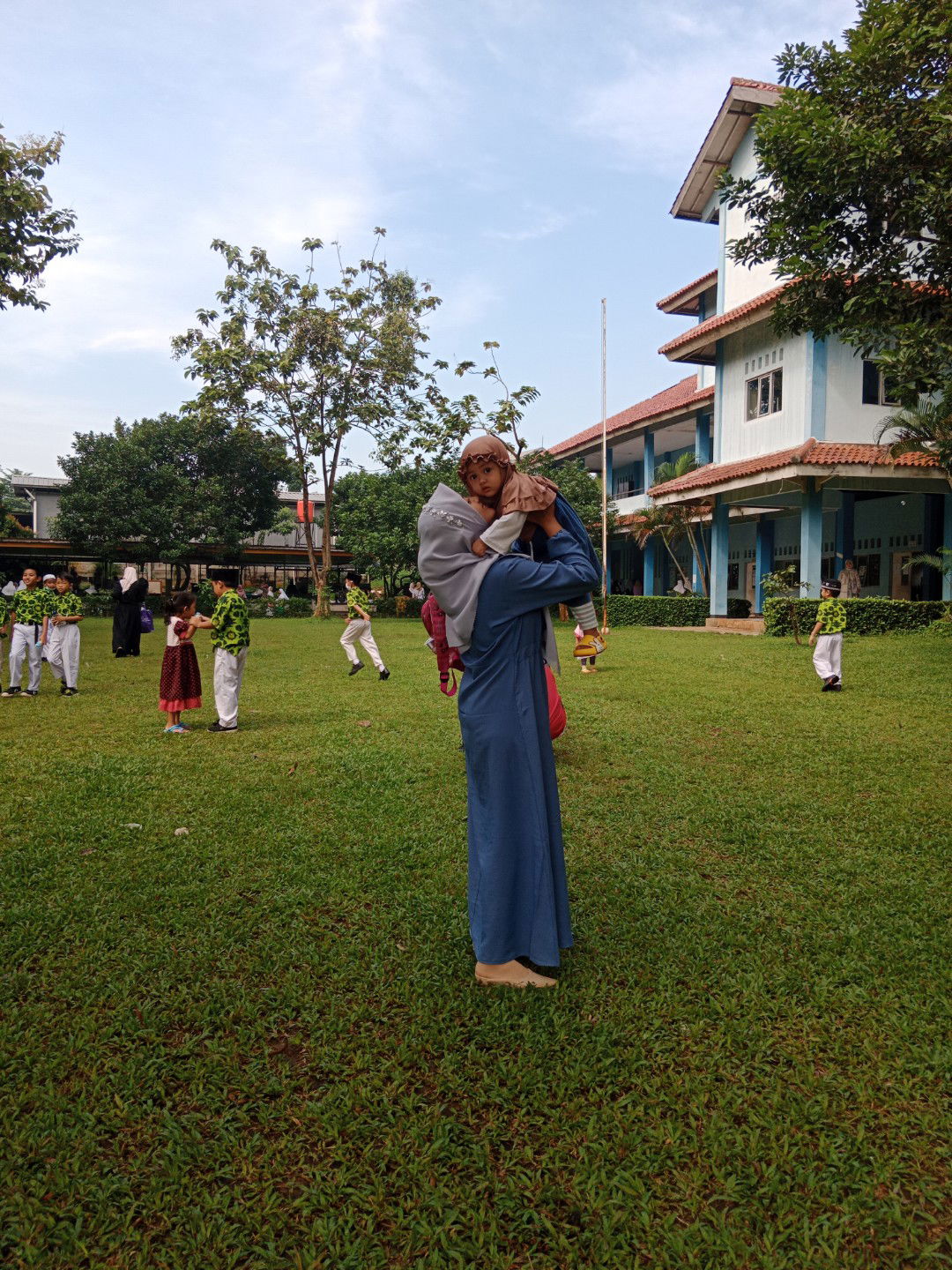 Khoerunnisa profile icon