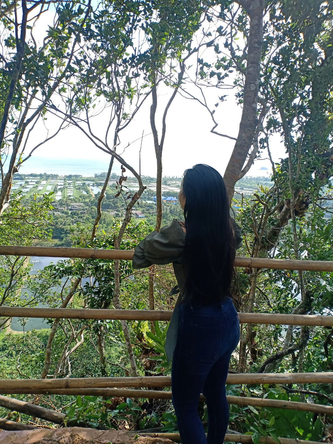 Ariya Ratsamee profile icon