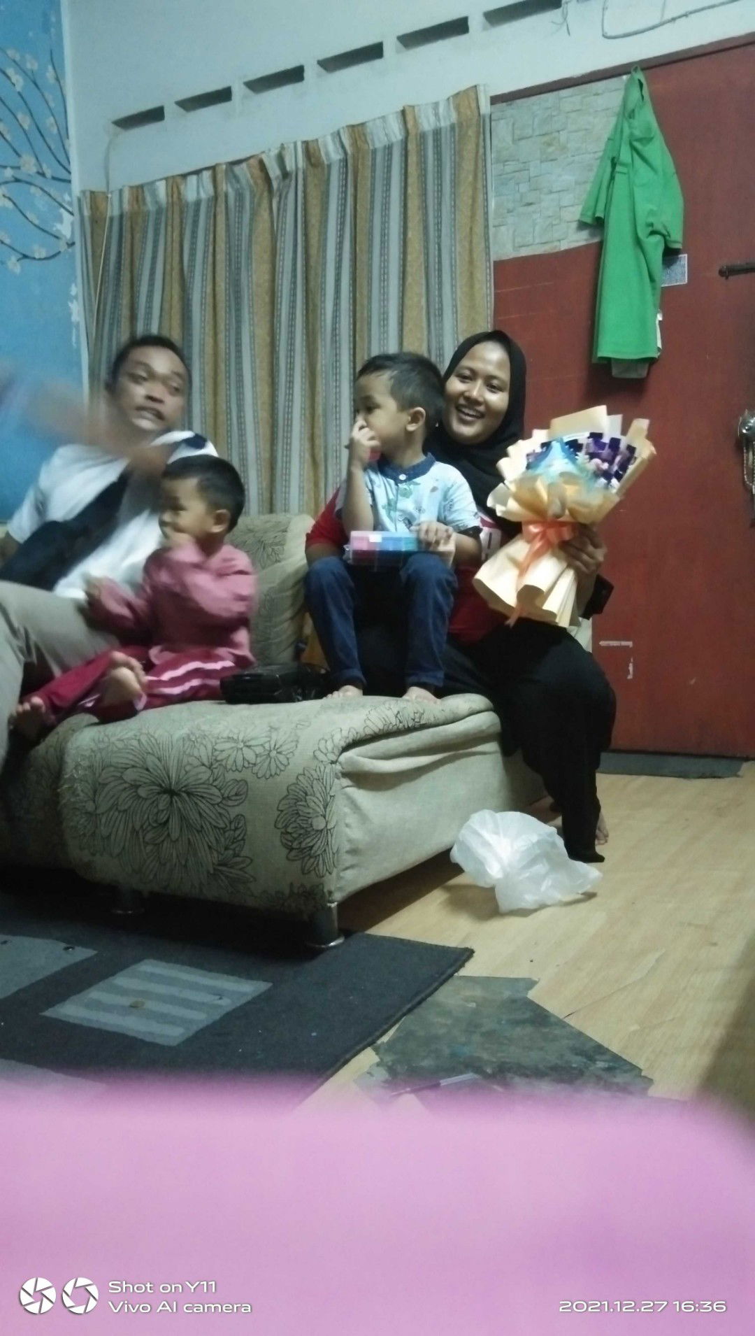 MIMI HASMIDAR BINTI ROSSHIDIN profile icon