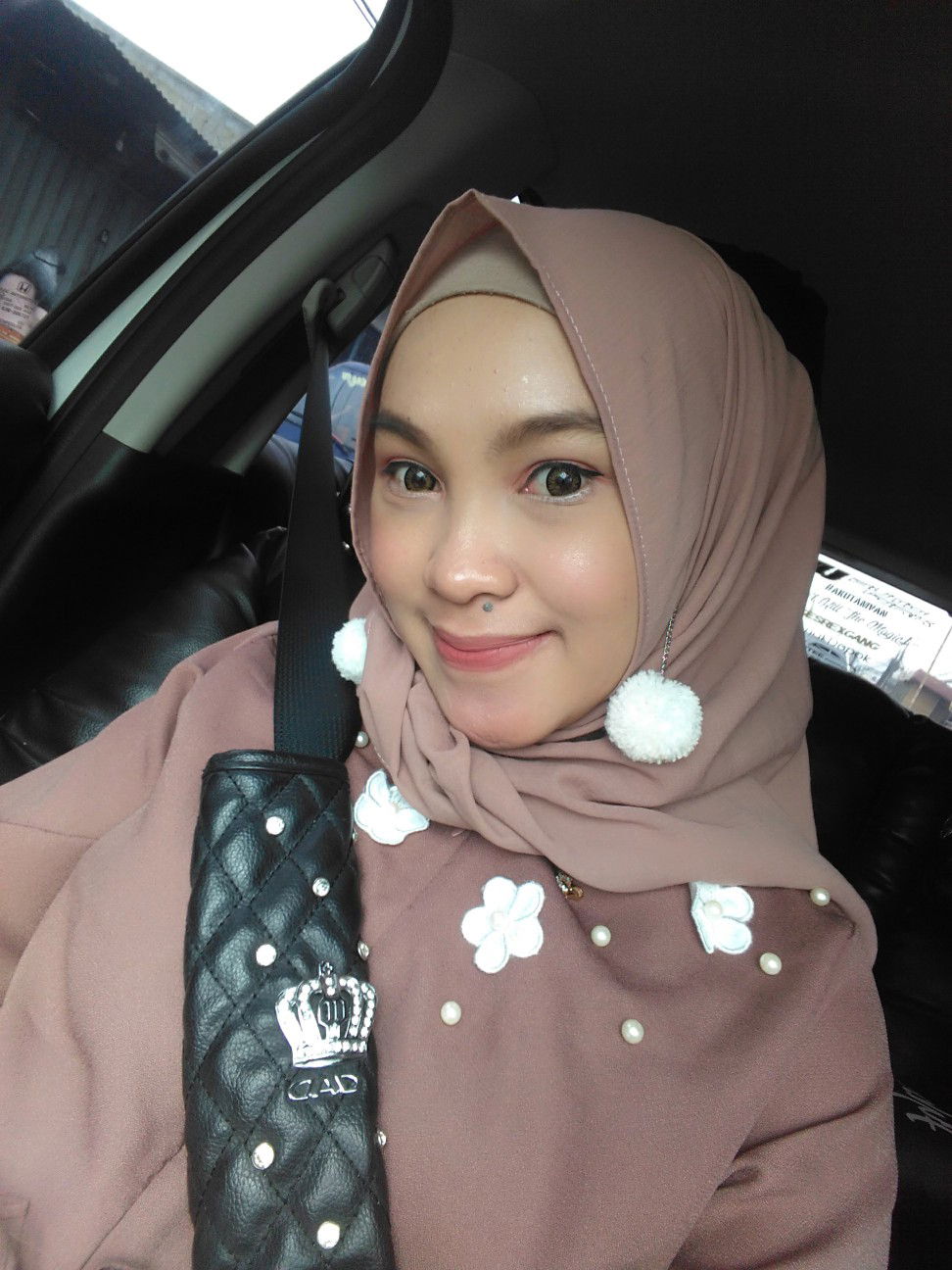 Dwi Atika Nova profile icon