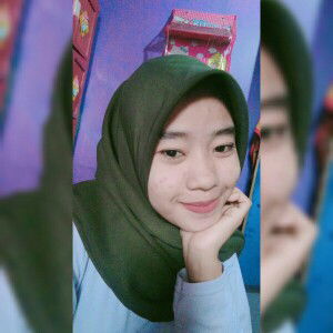 Ratih Agustin profile icon