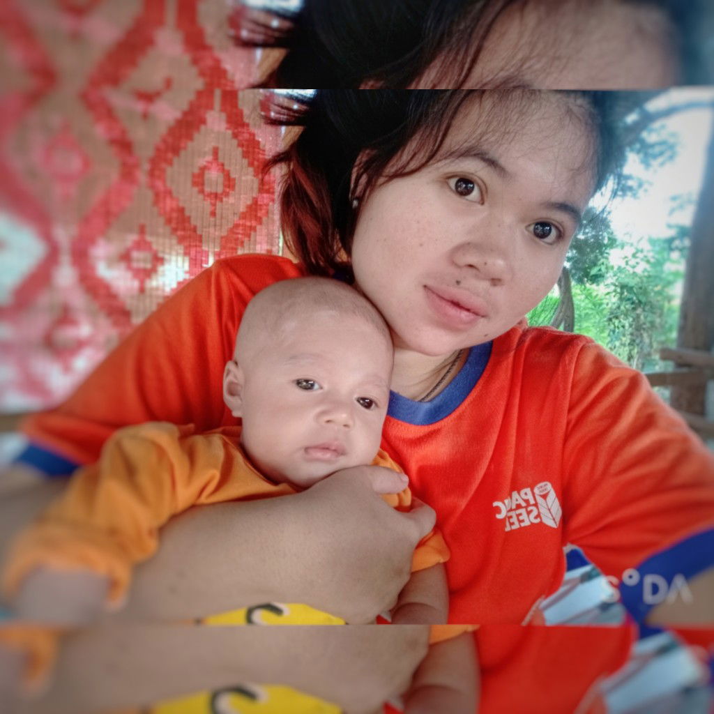 พลอย 'ยย profile icon