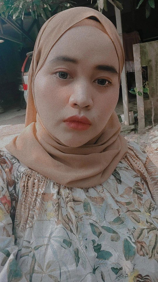 Ari Wijayanti profile icon